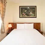 Binh Hung Hotel